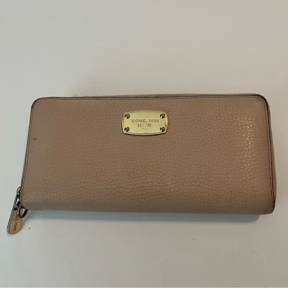 Michael Kors Light Pink / Beige Wallet